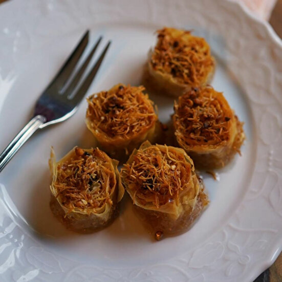 Kadayıflı Kuş Gözü