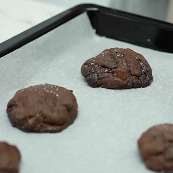 Çikolatalı Kurabiye (Videolu Tarif)