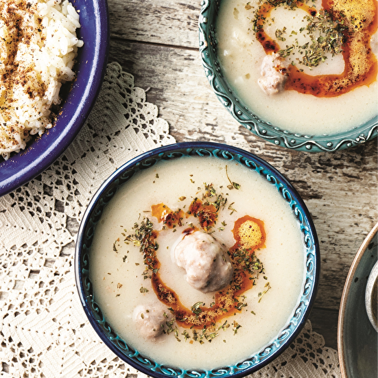 Ekşili Lohusa Çorbası