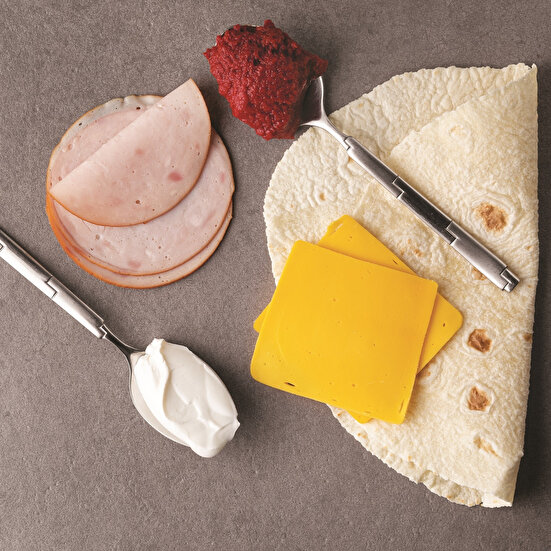 Peynirli Lavaş Katlama