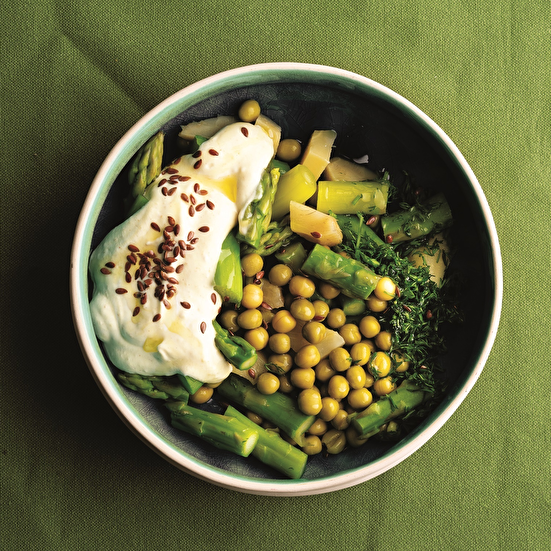 Bezelyeli Kuşkonmazlı Karışık Salata