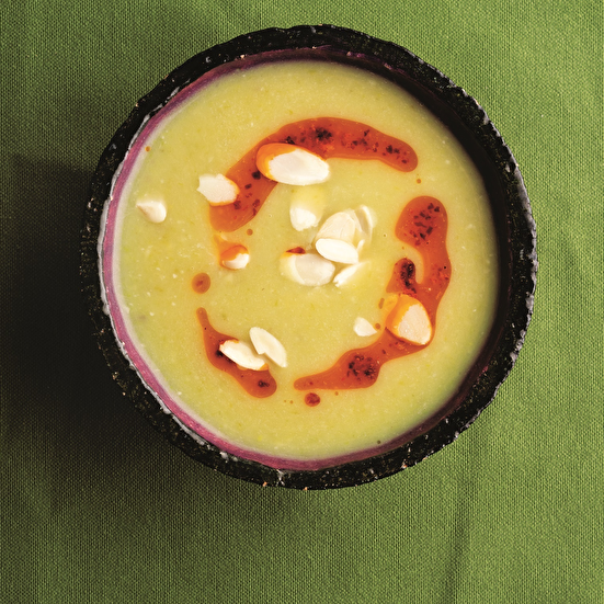 Bademli Kuşkonmaz Çorbası