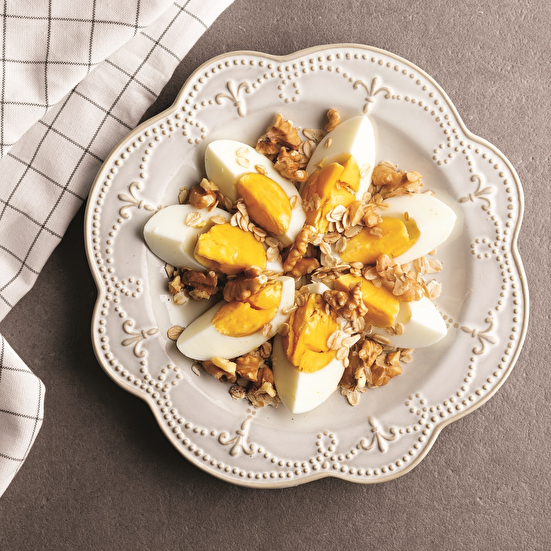 Ballı Granolalı Yumurta