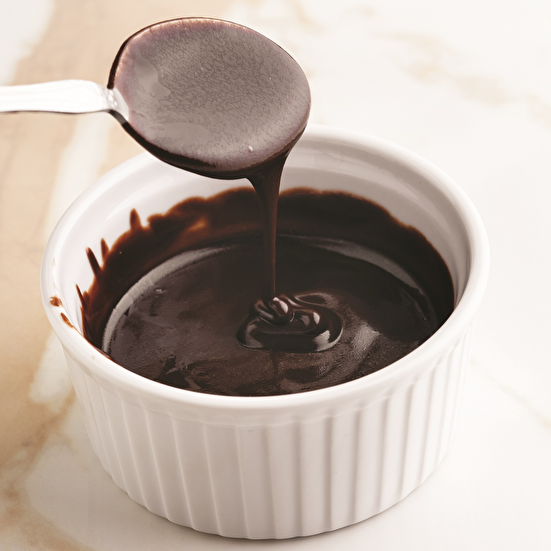 Hindistan Cevizi Yağlı Çikolata Sosu