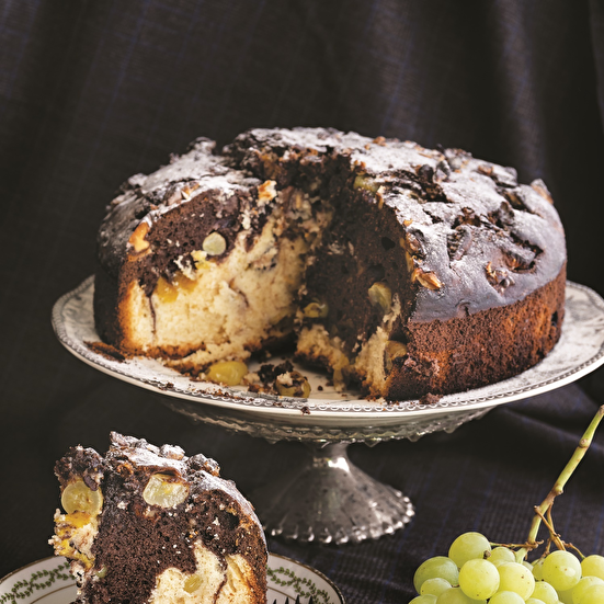 İncirli Üzümlü Kek