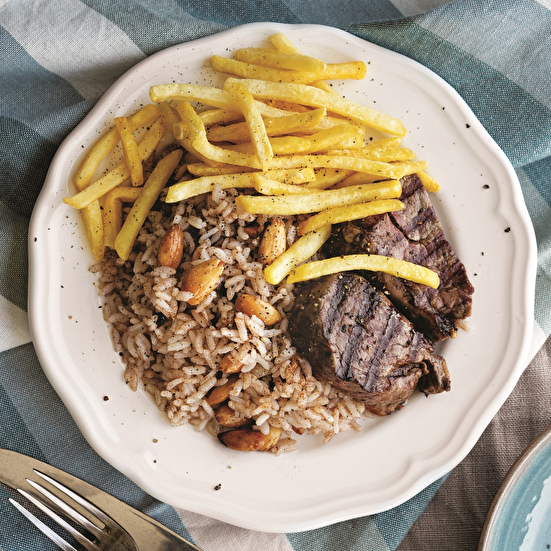 Dana Kuşbaşılı ve Tel Şehriyeli Bulgur Pilavı