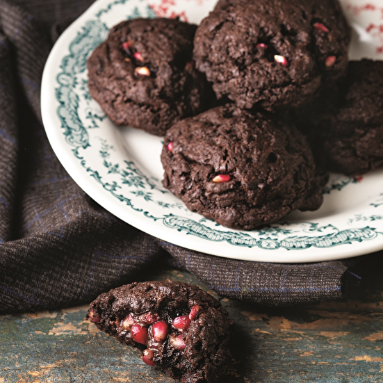 Narlı Çikolatalı Küçük Kekler