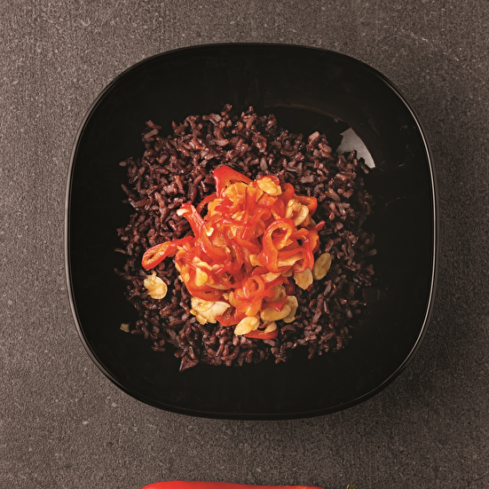Kırmızı Biberli Siyah Pirinç