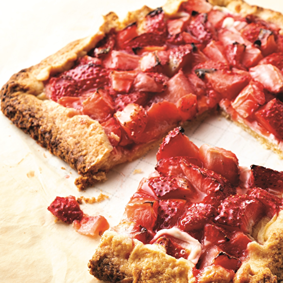 Labneli Çilekli Tart