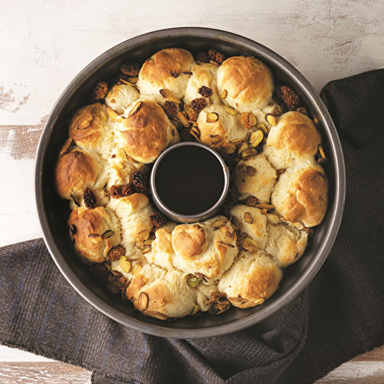 Kek Kalıbında Mayalı Poğaça