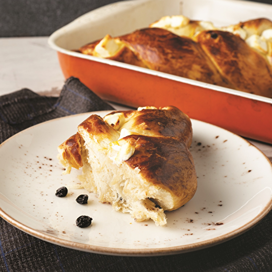 Keçi Peynirli Kuş Üzümlü Poğaça