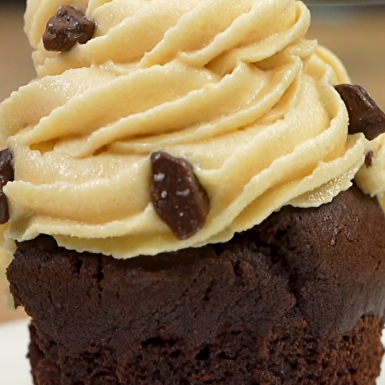 Vişneli Çikolatalı Cupcake