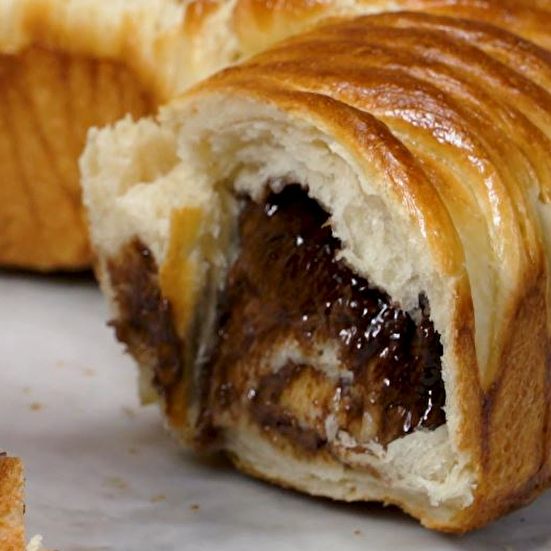 Çikolatalı Burgu Çörek