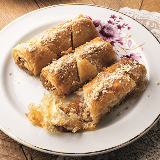 Baklavalık Yufkadan Kolay Baklava