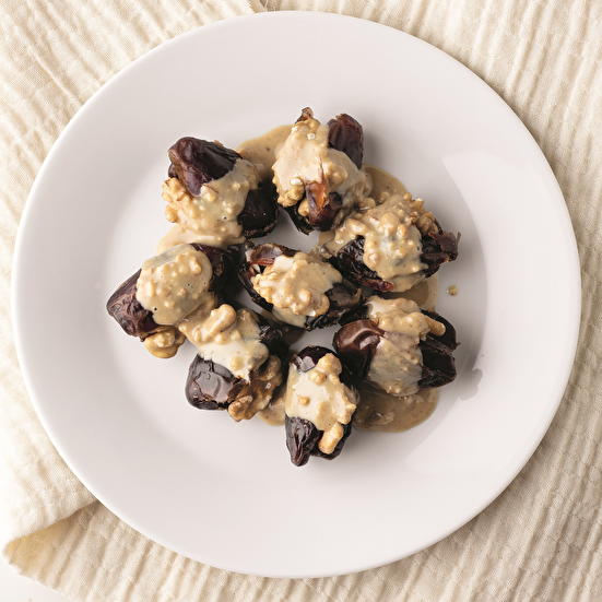 Tahin Soslu Cevizli Hurma