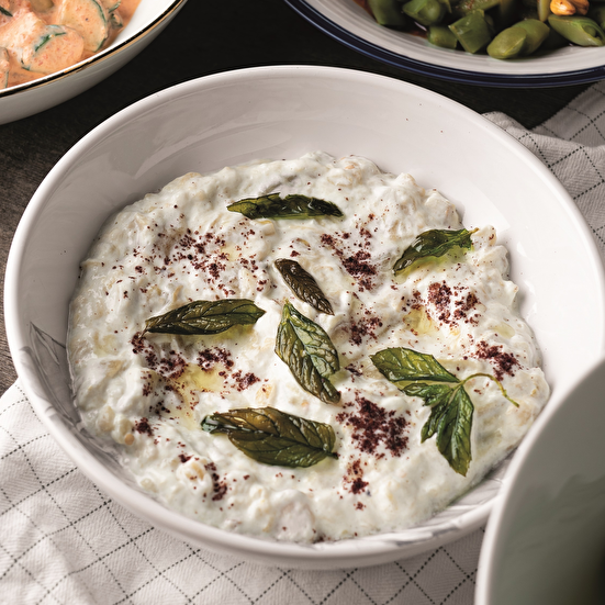 Közlenmiş Patlıcanlı Peynirli Meze