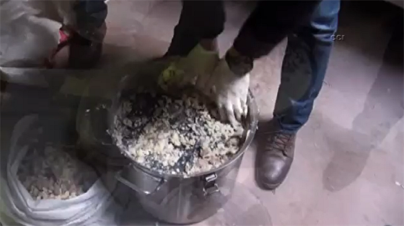 Şeytanın aklına gelmez: Kavurma içi uyuşturucu!