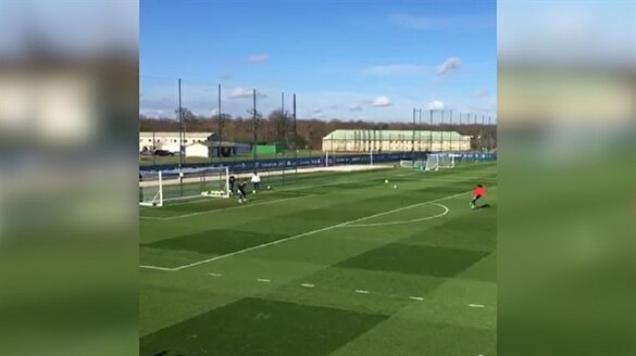 David Luiz gözlerin pasını sildi