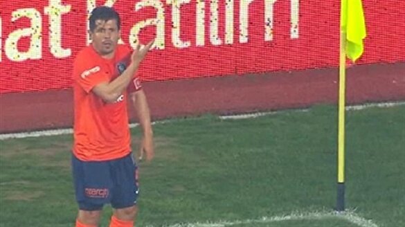 Emre Belözoğlu'na Eskişehir'de büyük tepki