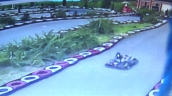Istanbul Da Go Kart Pistindeki Kazada Lise Ogrencisi Agir Yaralandi
