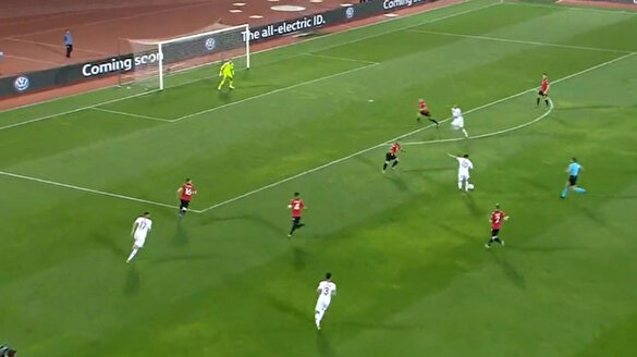 Hakan Çalhanoğlu'ndan muhteşem gol