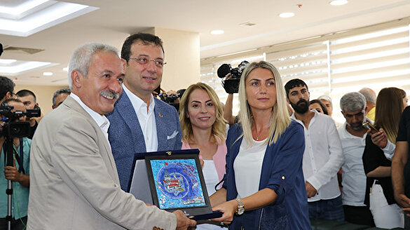 İmamoğlu’ndan HDP’ye ziyaret: Size güç olmak için geldik