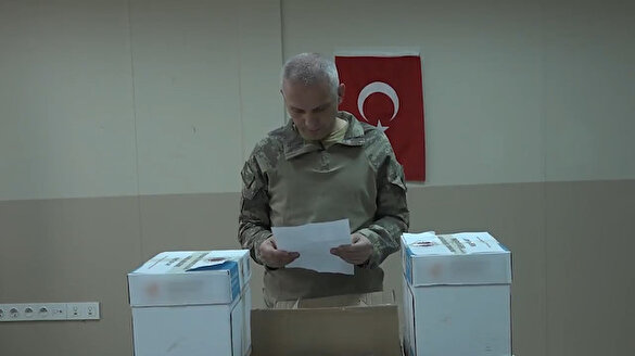 Şehit çocuğundan Barış Pınarı Harekatı'ndaki Mehmetçiğe mektup: Babamın intikamını alın