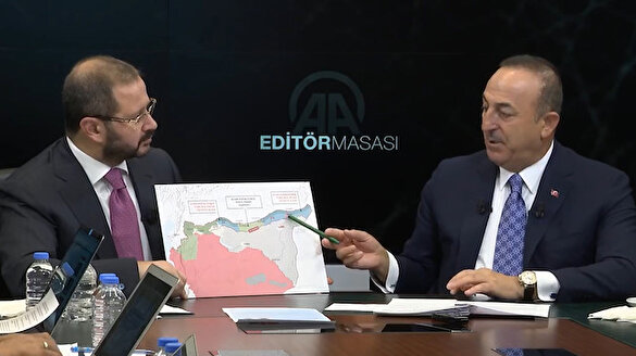 Bakan Çavuşoğlu güvenli bölge mutabakatının ayrıntılarını harita üzerinde anlattı