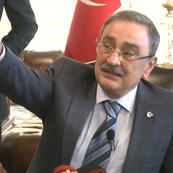 ''Bu kadar bilgisiz, bu kadar cahil bir insan Ankara'yı nasıl yönetecek bilmiyorum''