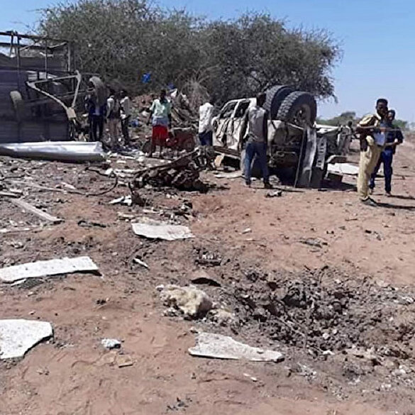 Mogadişu'da Türk müteahhitlere bombalı saldırı düzenlendi