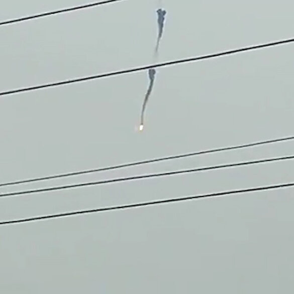 Suriye rejimine ait bir helikopter daha düşürüldü