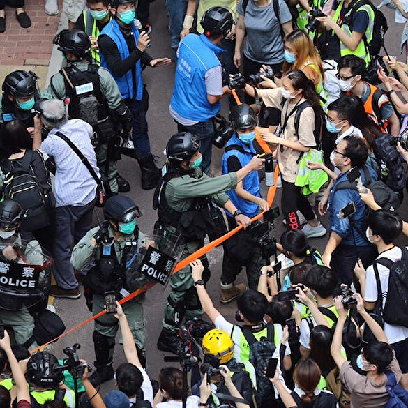 Hong Kong'da protestolar yeniden alevlendi