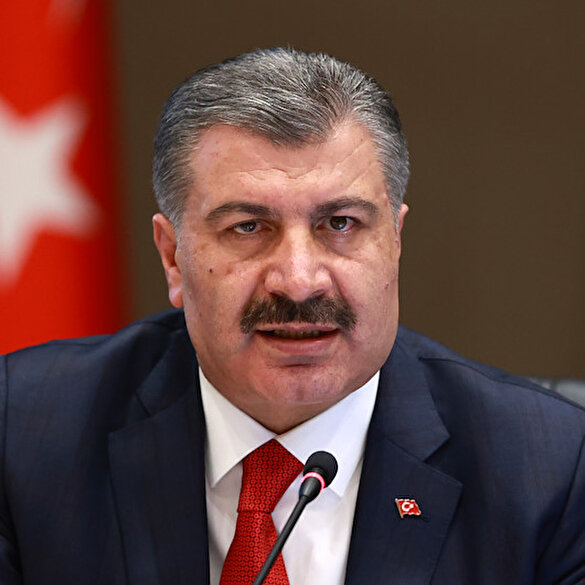 Sağlık Bakanı Fahrettin Koca uyardı: Tedbirlere uymazsak başa dönebiliriz