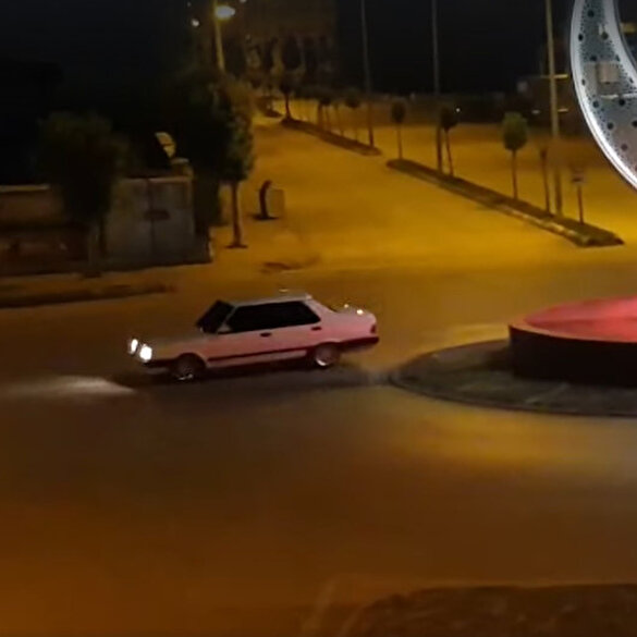 Drift yapılıp ters yönde giden araç cezadan kaçamadı
