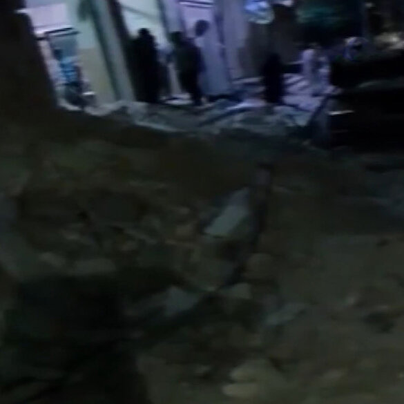 Rus savaş uçakları El Bab'da sivillerin bulunduğu bölgeye hava saldırısı düzenledi
