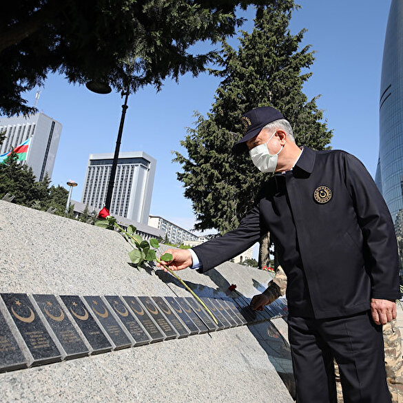 Milli Savunma Bakanı Hulusi Akar ve TSK komuta kademesi Bakü'de