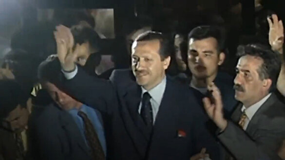 Cumhurbaşkanı Erdoğan'dan cuma müjdesine saatler kala paylaşım: Biz milletimize hizmet aşkıyla yola çıktık