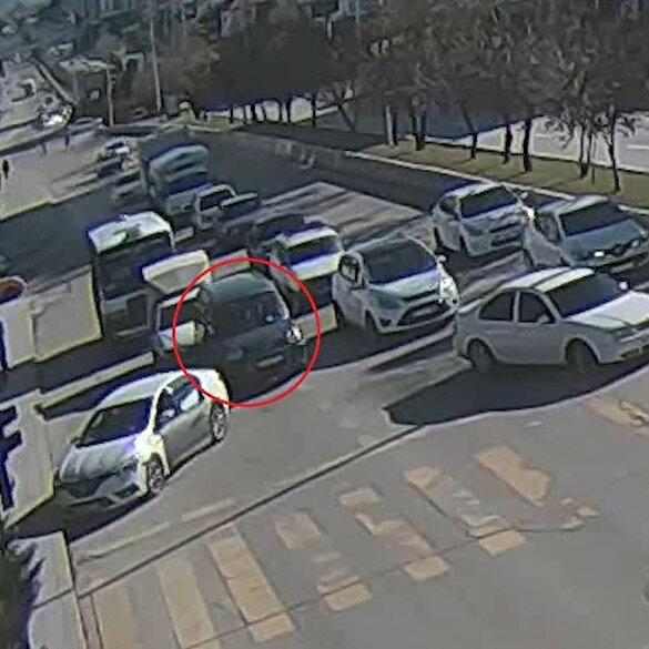 Kırıkkale’de ilginç trafik kazası kamerada