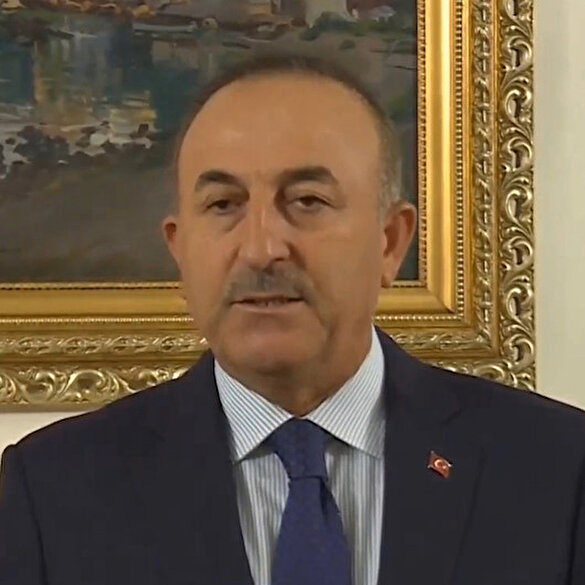 Bakan Çavuşoğlu'ndan Yunan basınında atılan skandal manşetle ilgili açıklama: Maalesef seviye bu