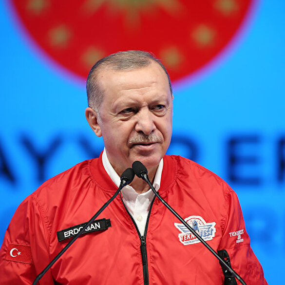 Cumhurbaşkanı Erdoğan'dan gençlere önemli mesaj: Yeter ki siz mücadele etmekten, gayret göstermekten vazgeçmeyin
