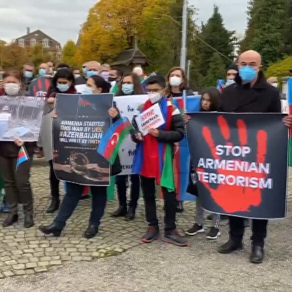 İsviçre'de Türkler toplanıp Ermenistan'ın sivillere düzenlediği kalleş saldırıyı protesto etti