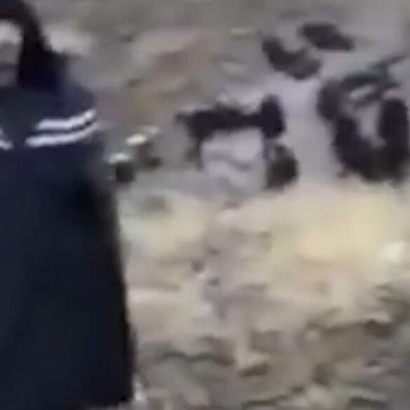 Cephedeki Ermenistan askerleri isyan etti: Bizi burada bırakıp gittiler, üç gündür açız