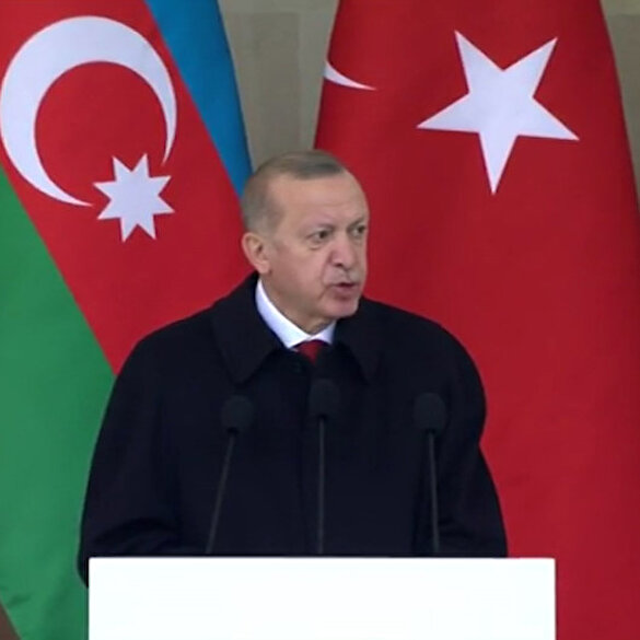Cumhurbaşkanı Erdoğan Karabağ'da Ermenistan'ın sivil katliamı yaptığını belirterek, 'Bunun hesabını sormak boynumuzun borcudur' dedi