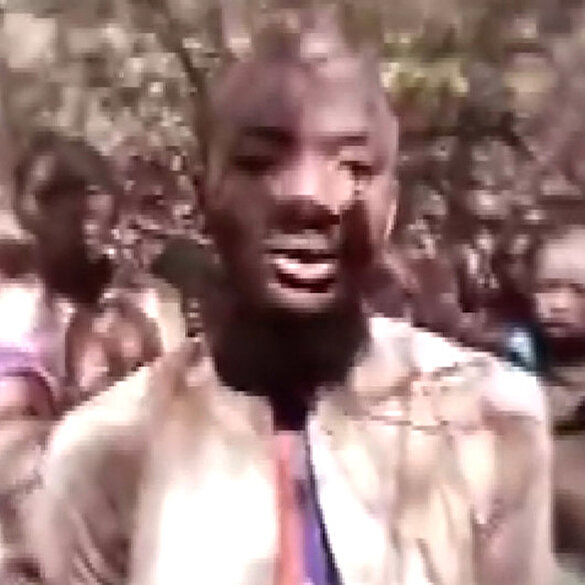 Terör örgütü Boko Haram, kaçırdığı öğrencilerin görüntülerini yayınladı
