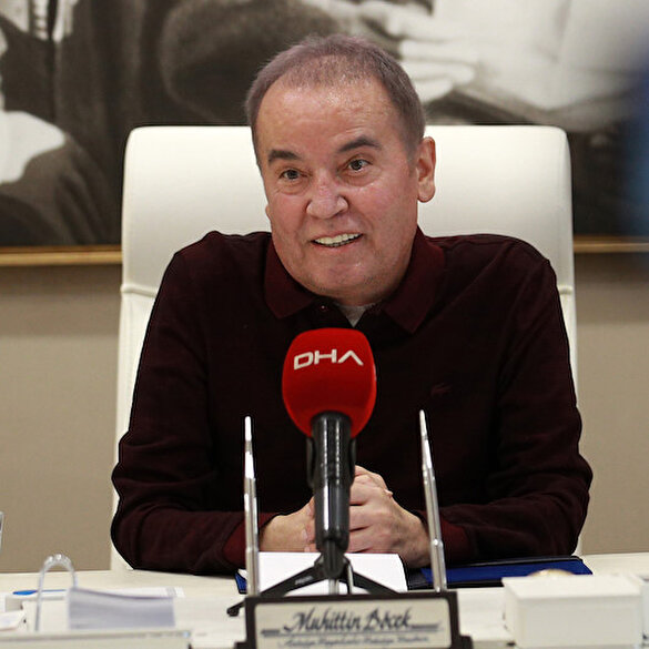 Muhittin Böcek: Ben ölüm döşeğindeyken koltuk sevdasına düştüler