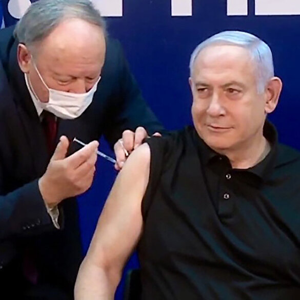 İsrail'de ilk koronavirüs aşısı canlı yayında Netanyahu'ya yapıldı