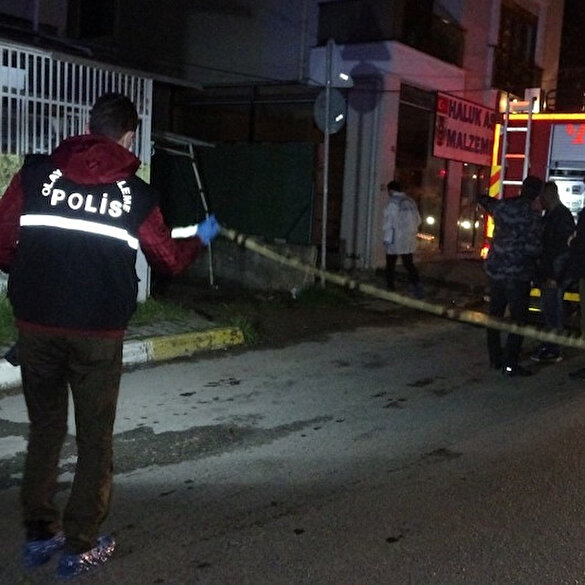 Tuzla'da doğalgaz kutusu patladı: Korku dolu anlar kameraya yansıdı