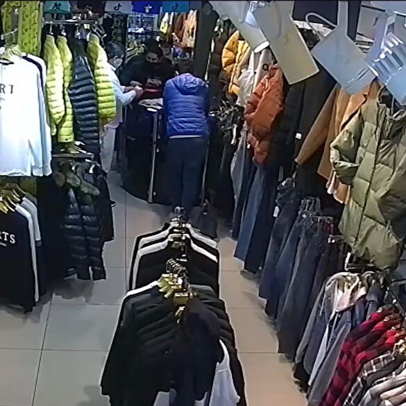 İstanbul’un göbeğinde organize dolandırıcılık ve hırsızlık kamerada