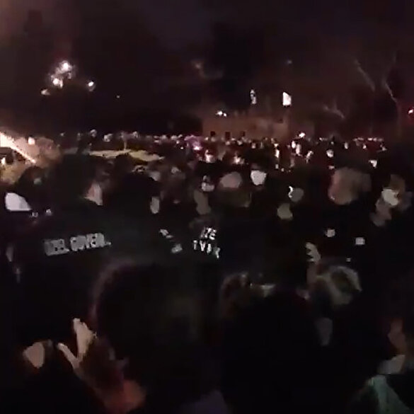 Boğaziçi Üniversitesi'nde provokatörlerden rektörlük binasına işgal girişimi