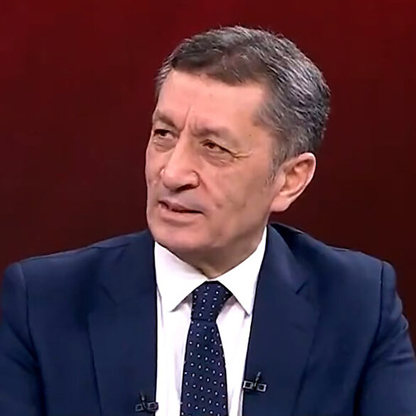 Bakan Selçuk canlı yayında açıkladı: Liselerde ikinci dönemde tek sınav olacak